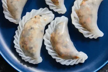 Gok Jai (Vegetable Crystal Dumplings)